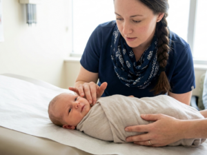 Pain crying in babies signs