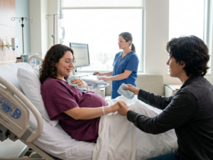 Emotional support during labor explained
